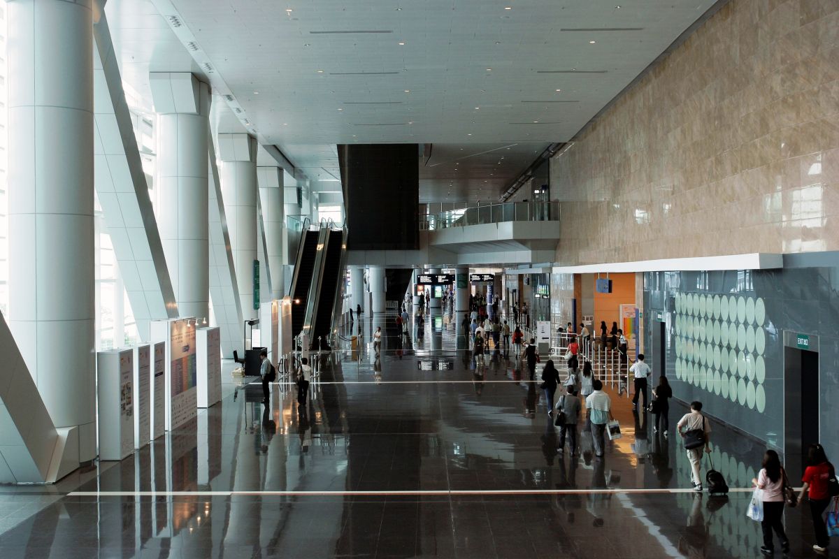Hall 1 Concourse